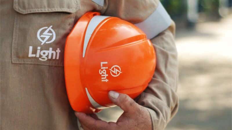 LIGT3: Cotação, Dividendos e Últimas Notícias