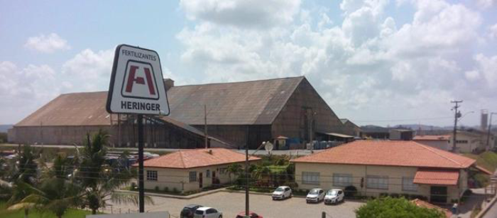 Imagem mostra a sede da Fertilizantes Heringer.