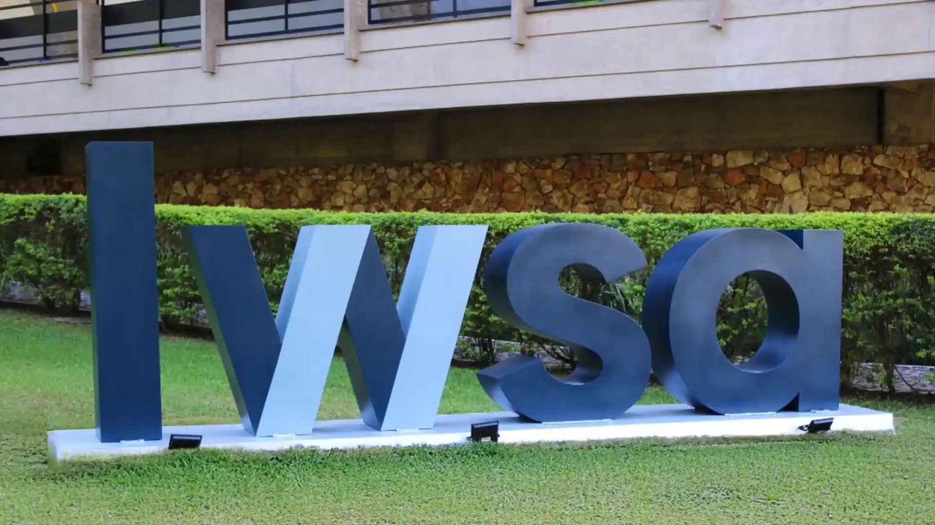 LWSA3: Logotipo da LWSA em destaque.