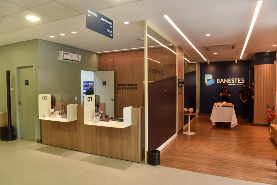 Imagem mostra uma das unidades do Banestes.