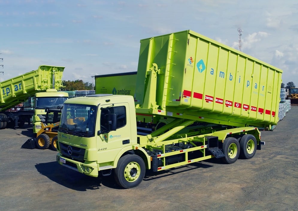 Imagem de caminhão da Ambipar (AMBP3)