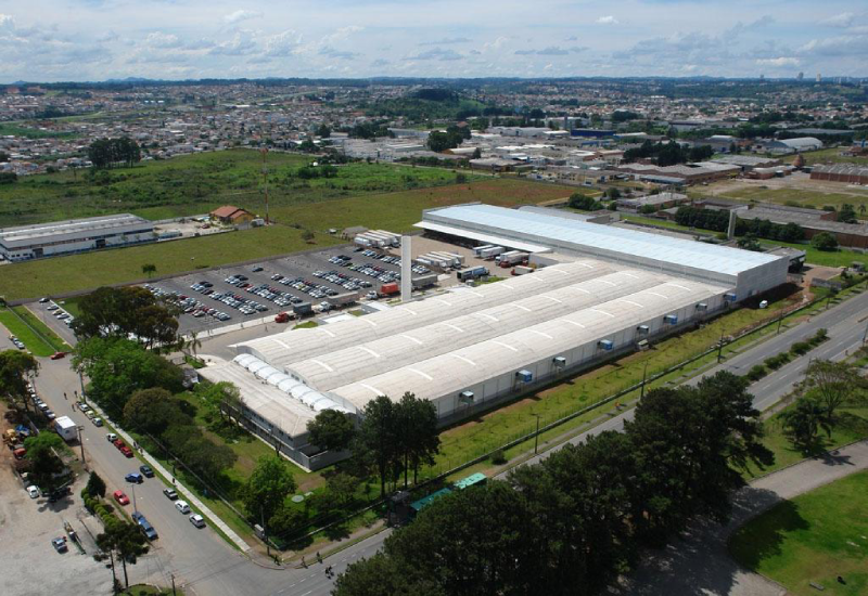 Imagem mostra a sede da Positivo Tecnologia.