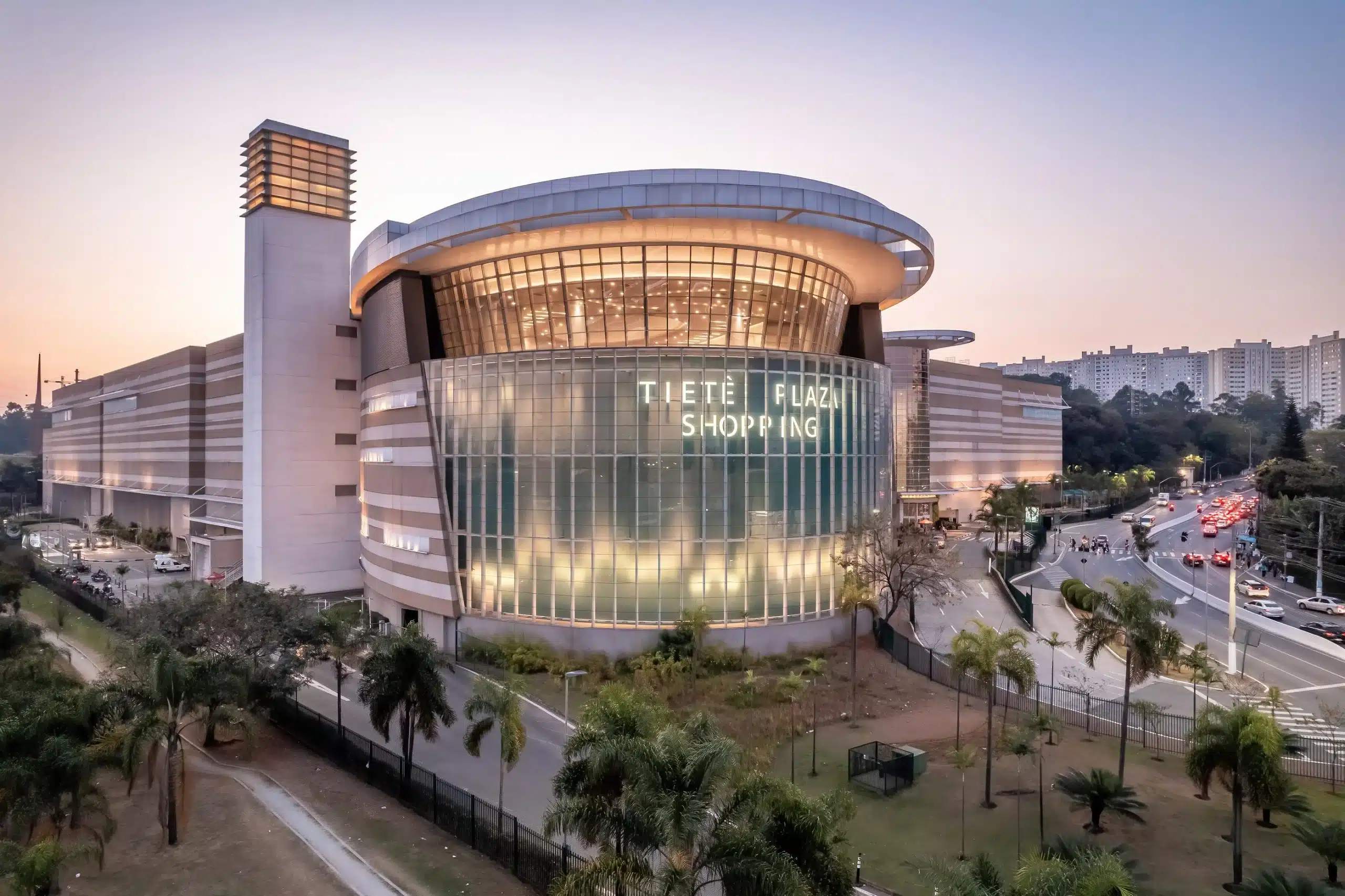 XPML11 anuncia venda parcial de 9 shoppings por R$ 1,6 bilhão