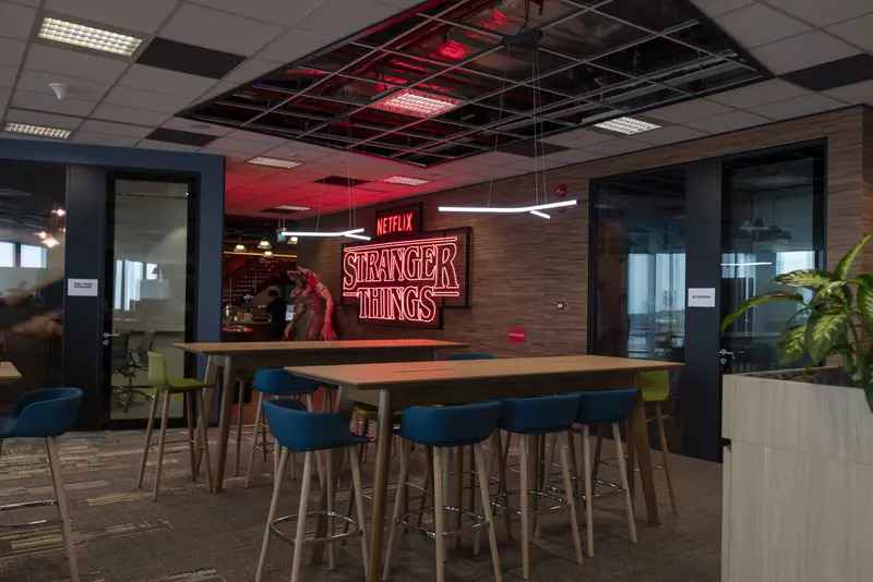 Netflix planeja inaugurar loja física: imagem mostra pop-up store de Stranger Things