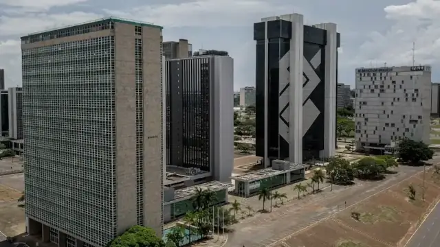 TVRI11 melhora portfólio, porém enfrenta risco com contratos e concentração, diz BB-BI