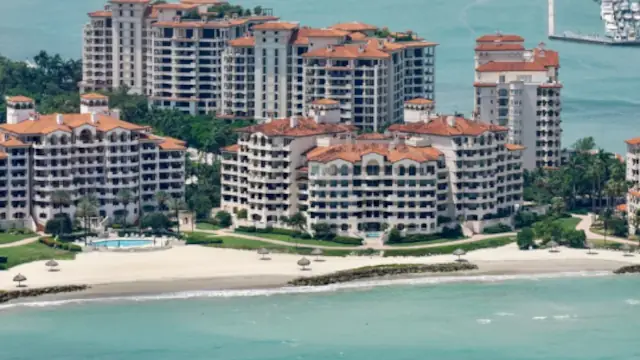 Ilha privada em Miami lidera ranking dos CEPs mais caros dos EUA