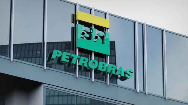 Fachada da Petrobras, que aumentou o preço do diesel