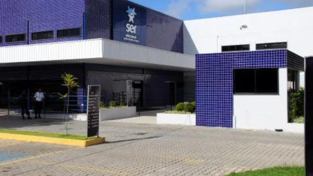 Ser Educacional (SEER3) reverte prejuízo no quarto trimestre e reduz dívida