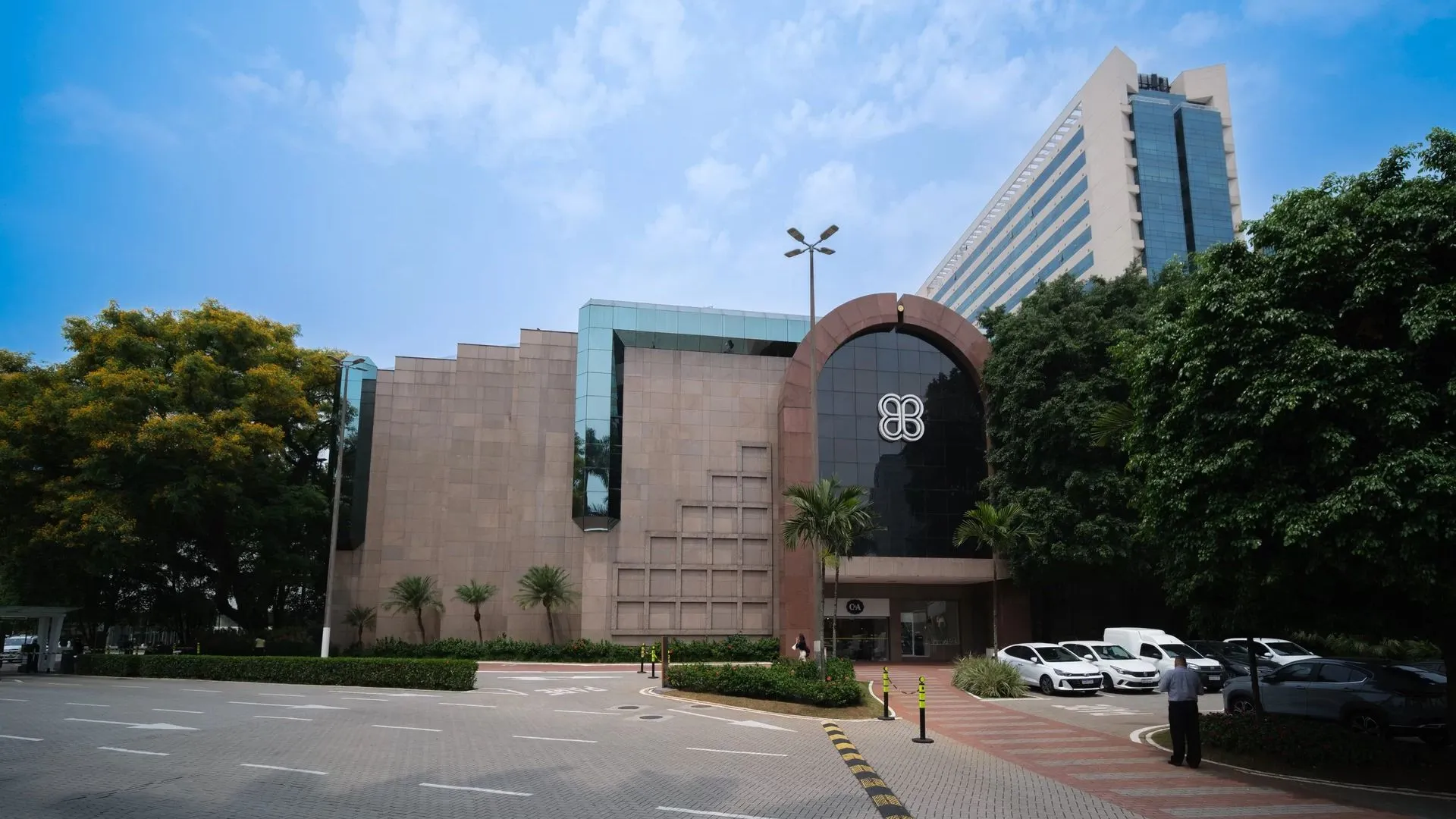 Shopping administrado pela Multiplan (MULT3)