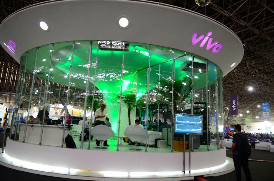 Telefônica (VIVT3) informa pagamento de R$ 330 milhões em JCP