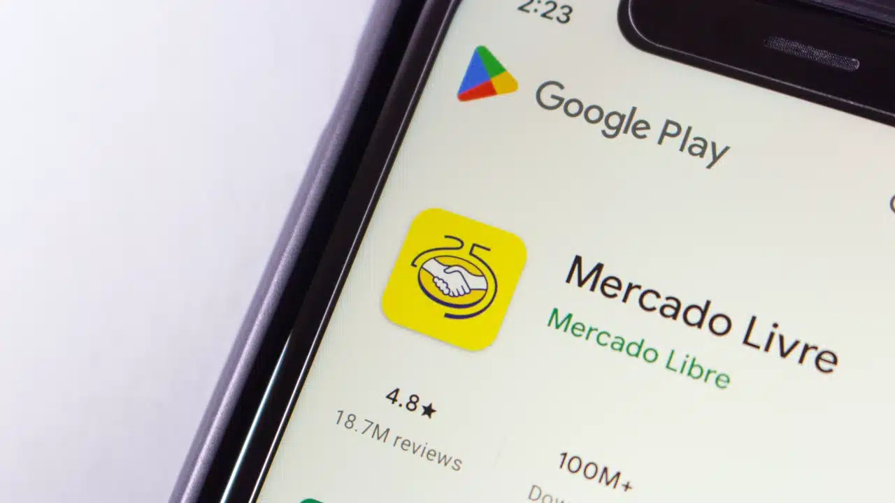 Logo do Mercado Livre no celular